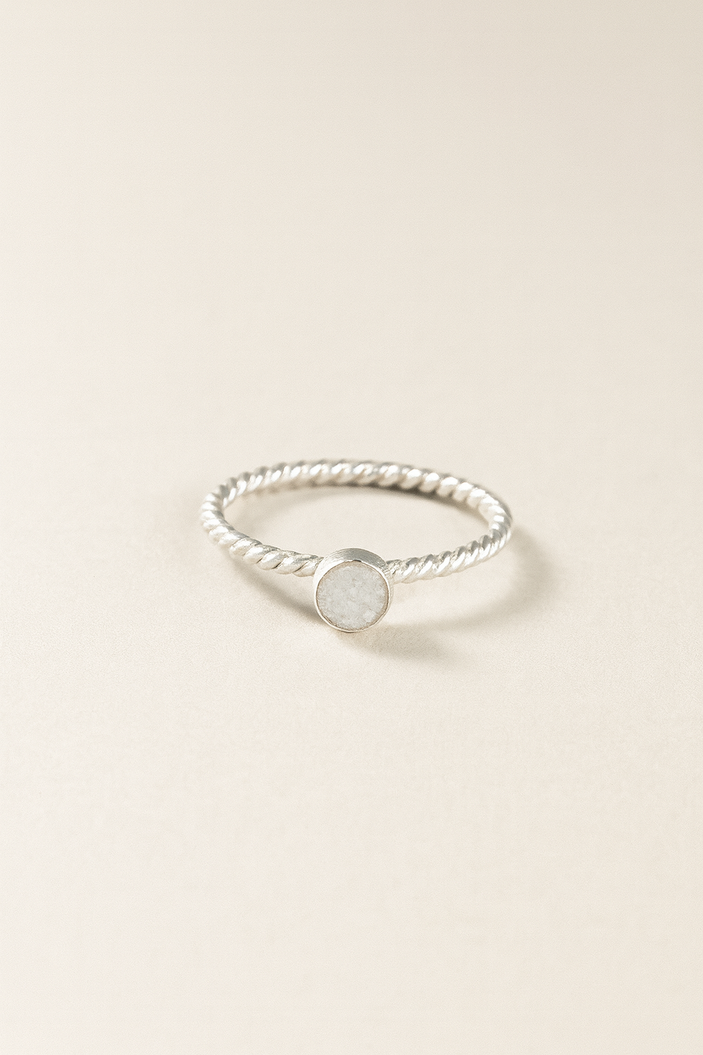 Classic Twisted Round Keepsake Ring